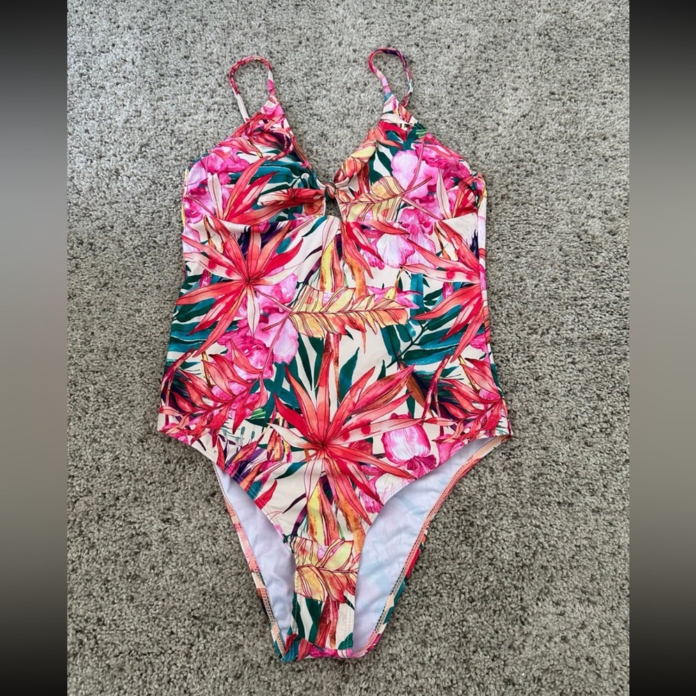 NEW One Piece Swimsuit